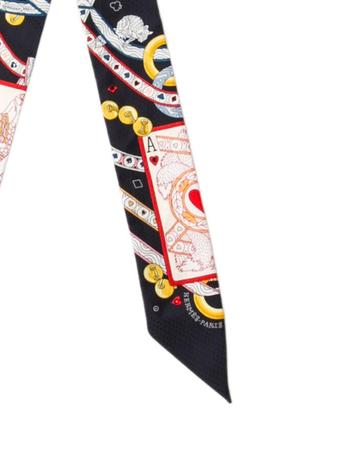 Hermès Dame de Coeur Silk Twilly Scarf