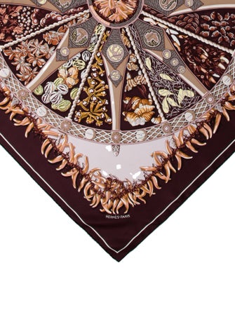 Hermès Aux Pays des Epices Silk Scarf