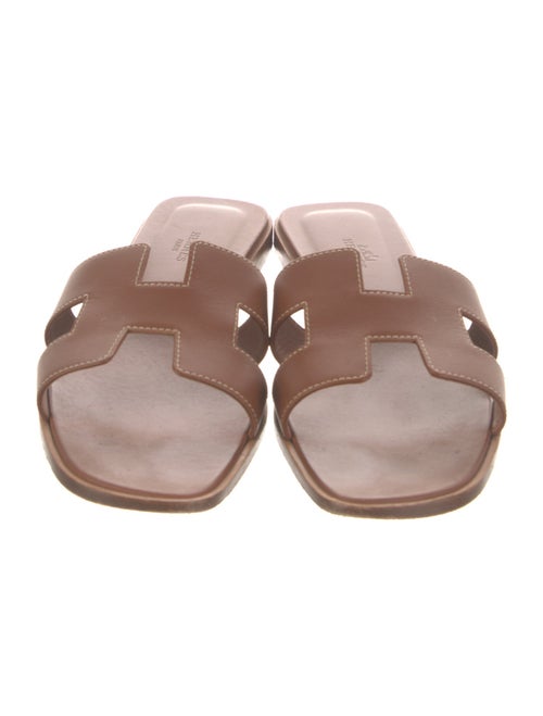 Hermès Oran H Logo Slides