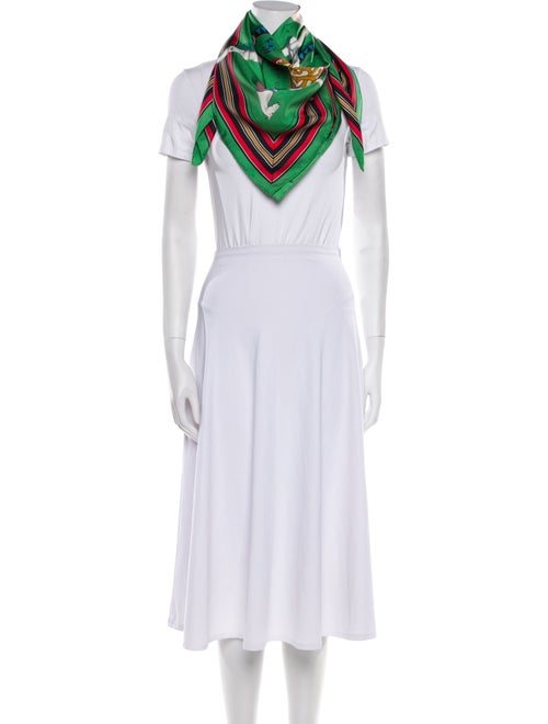 Hermès Couvertures et Tenues de Jour Silk Scarf