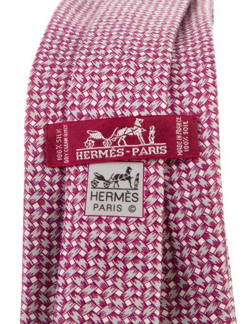 Hermès Patterned Silk Neck Tie