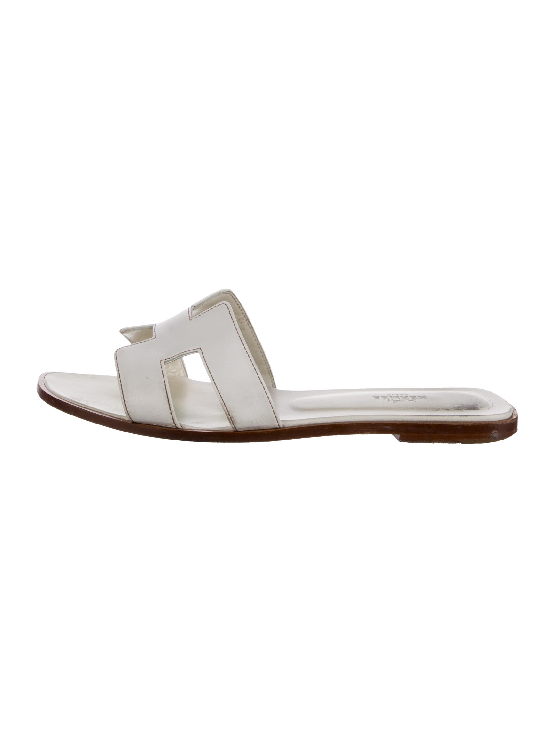 Hermès Oran H Logo Slides
