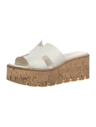 Hermès Eze 30 H Logo Slides