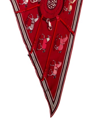 Hermès Couvertures et Tenues de Jour Silk Triangle Scarf