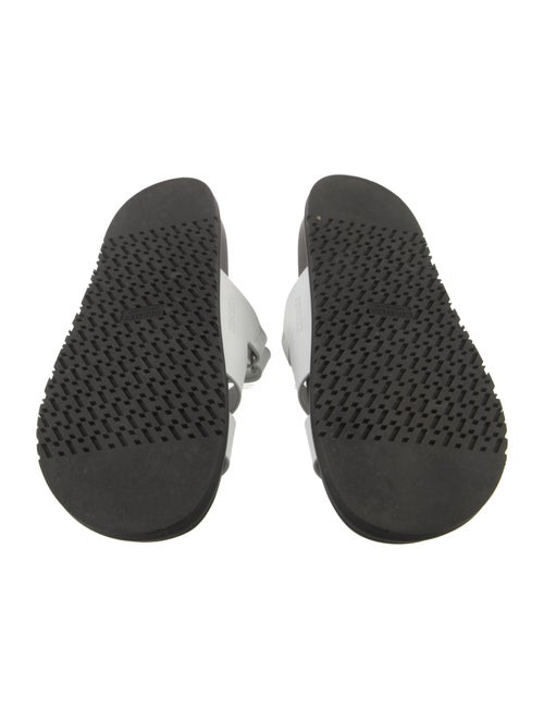 Hermès Chypre H Logo Slides