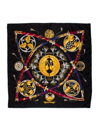 Hermès Daimyo Princes du Soleil Levant Silk Scarf