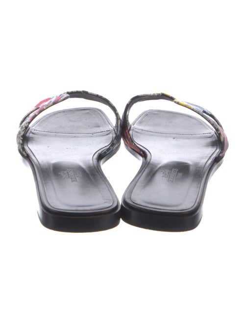 Hermès Modernisme Oran H Logo Slides