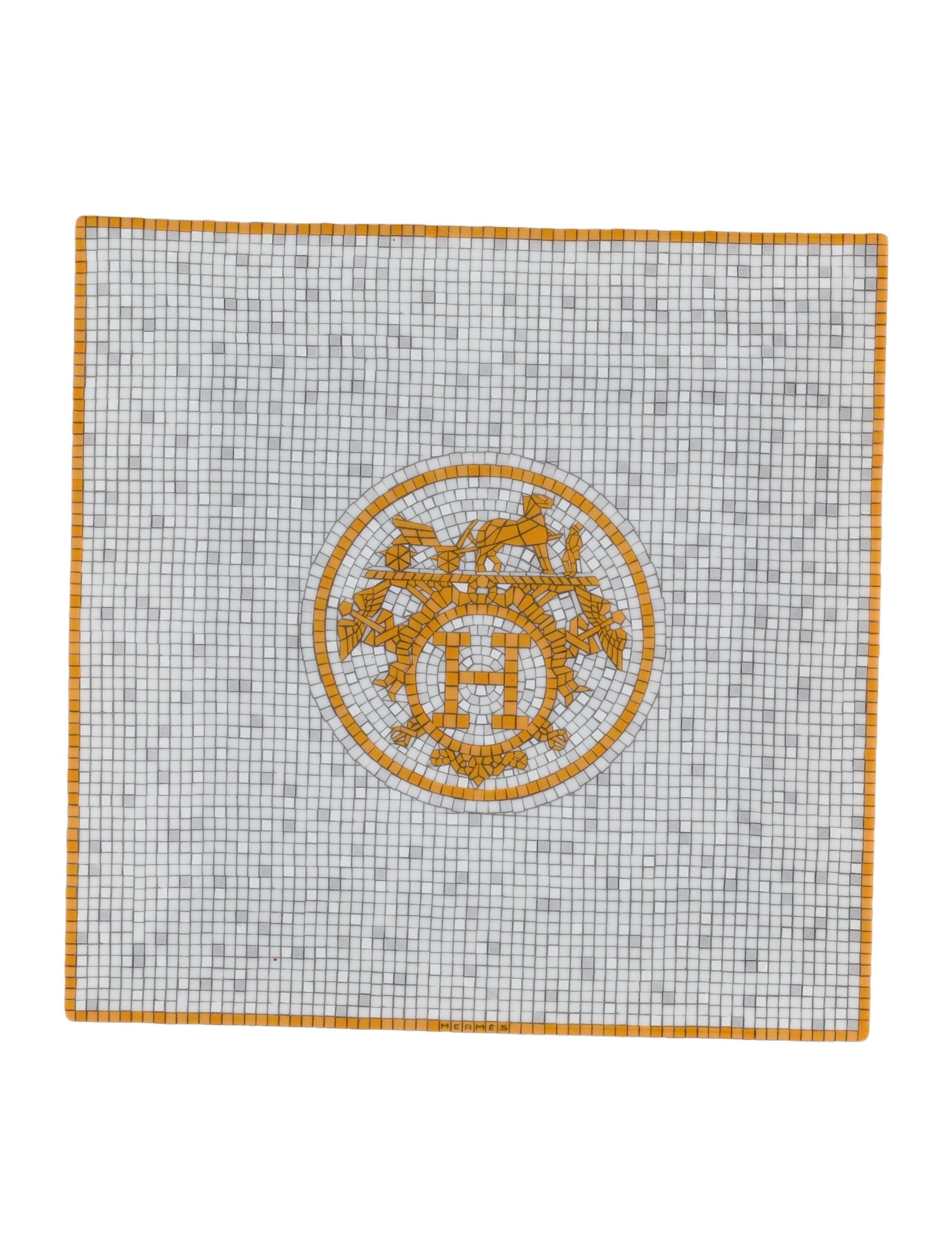 Hermès Mosaïque Au 24 Gold Square Plate