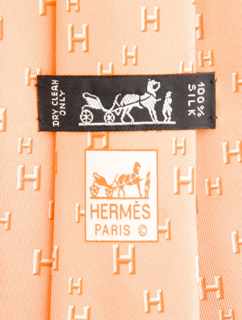 Hermès Pattern Print Silk Tie