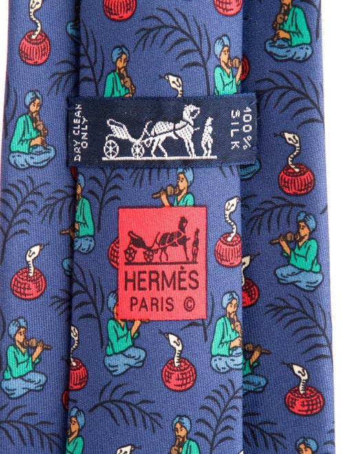 Hermès Pattern Print Silk Tie