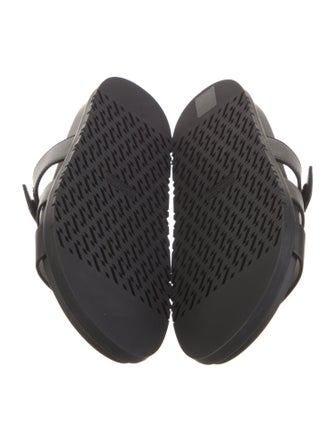 Hermès Chypre H Logo Slides