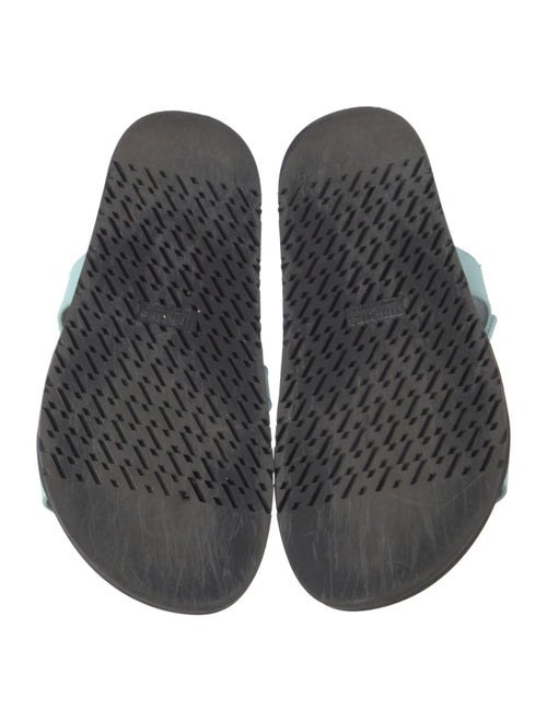 Hermès Chypre H Logo Slides