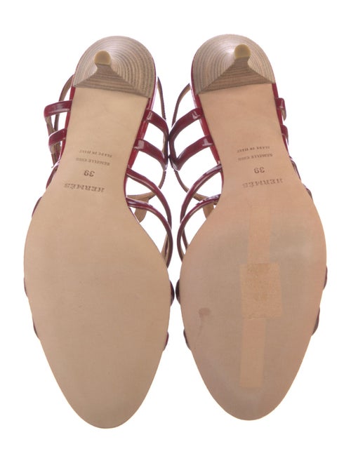 Hermès Patent Leather Cutout Accent T-Strap Sandals