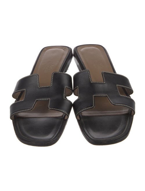 Hermès Oran H Logo Slides
