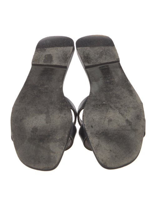 Hermès Oran H Logo Slides