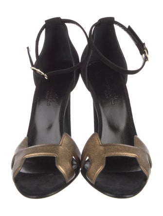 Hermès Premiere 105 Leather Sandals