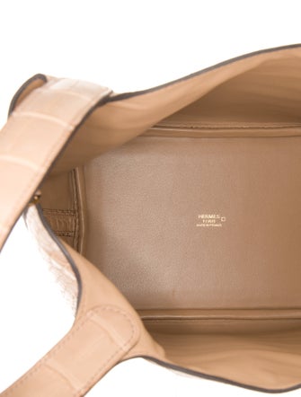 Hermès 2024 Matte Alligator Picotin Lock 18