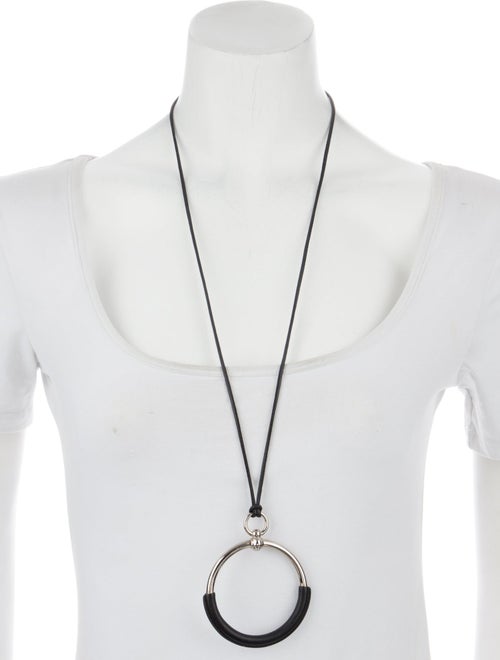 Hermès Loop Pendant Necklace