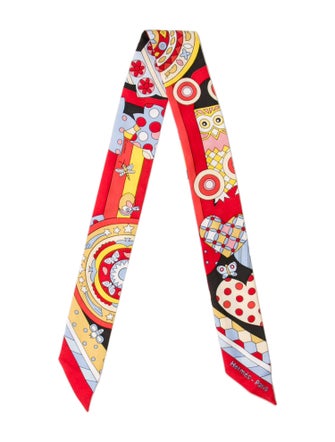 Hermès Les Murmures de la Foret Silk Twilly Scarf