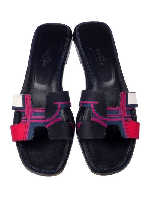 Hermès Oran H Logo Slides