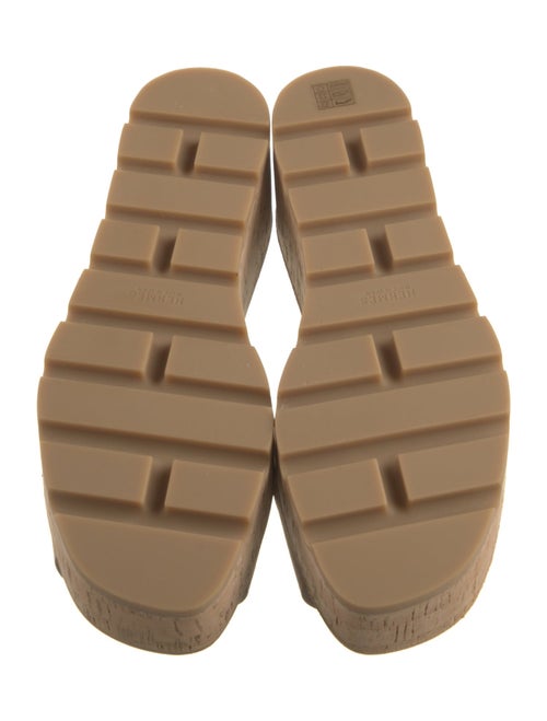 Hermès Eze 30 H Logo Slides