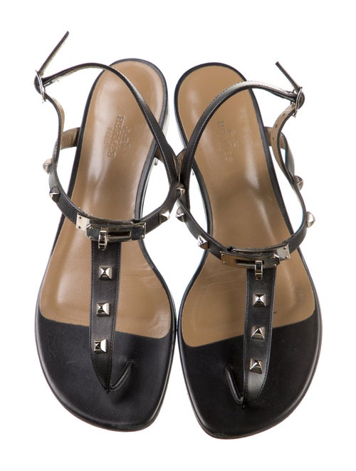 Hermès Olivia Leather T-Strap Sandals