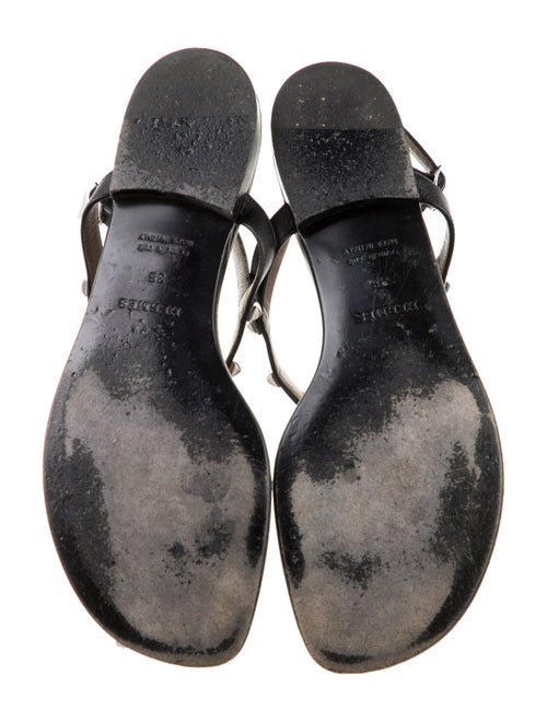 Hermès Olivia Leather T-Strap Sandals