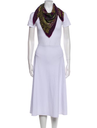 Hermès Sur Un Tapis Volant Silk Scarf