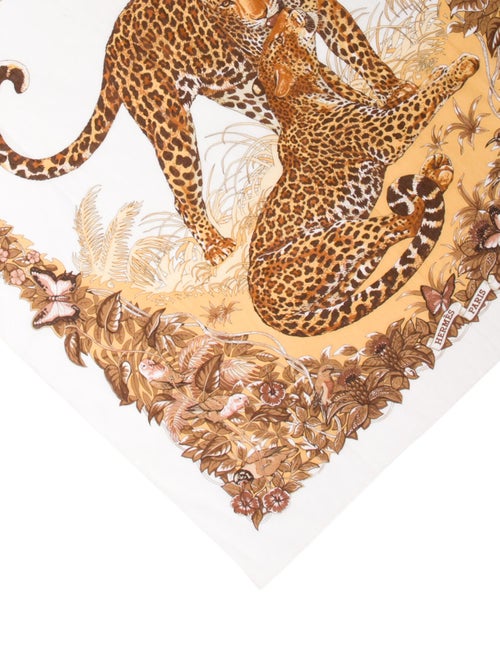 Hermès Jungle Love Charm Scarf