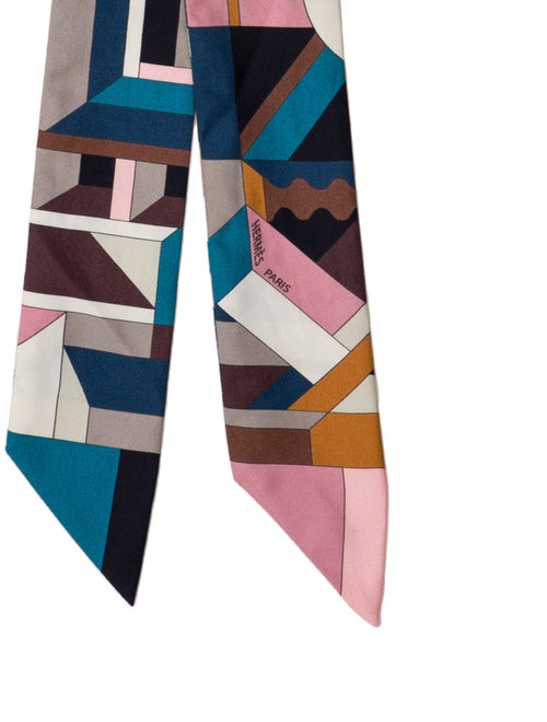 Hermès Perspective Cavaliere Silk Twilly Scarf