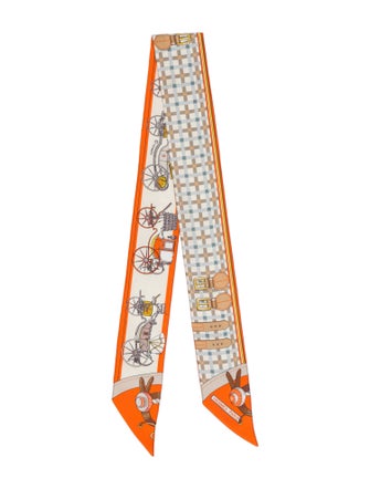 Hermès Les Nouveaux Amoureux de Paris Twillon Silk Twilly Scarf