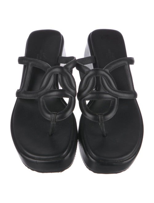 Hermès Gipsy Leather Flip Flops