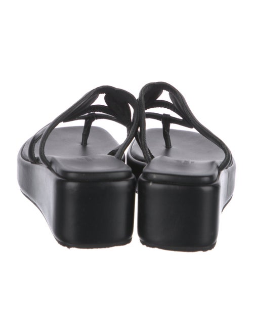 Hermès Gipsy Leather Flip Flops