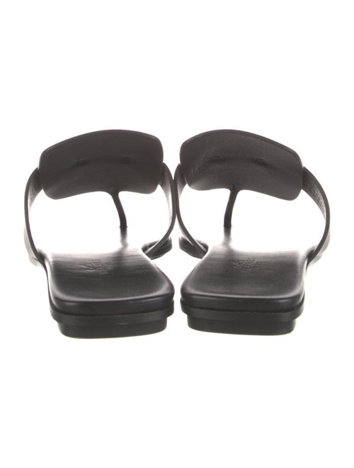 Hermès Galerie H Logo Slides