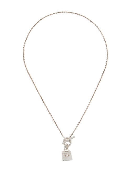 Hermès Amulette Kelly Pendant Necklace