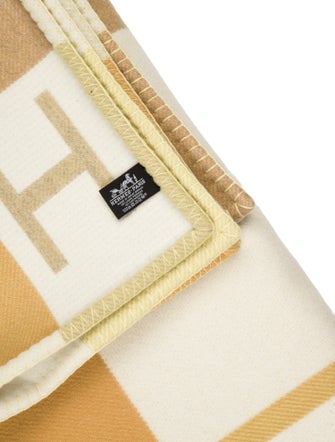 Hermès Avalon Vibration Throw Blanket
