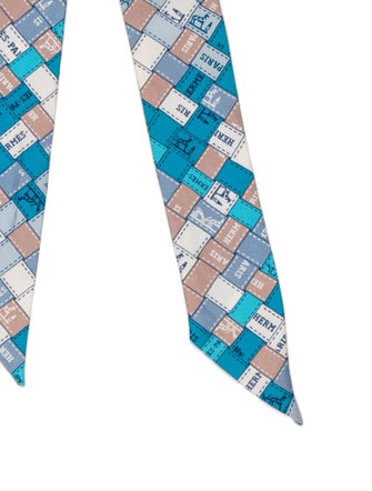 Hermès Bolduc Au Carré Silk Twilly Scarf