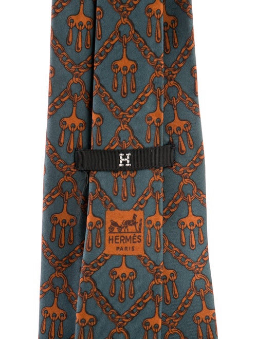 Hermès Silk pattern print tie.
