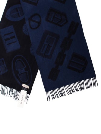 Hermès Carré en Boucles Cashmere Scarf