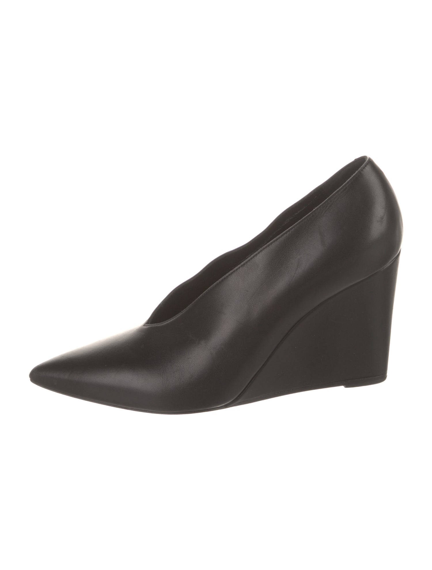 Hermès Halo Leather Pumps