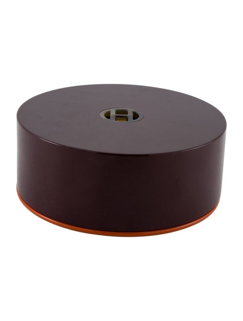 Hermès Lacquer Round Box