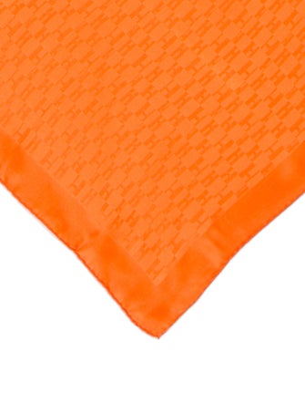 Hermès Faconnee Grand H Pocket Square