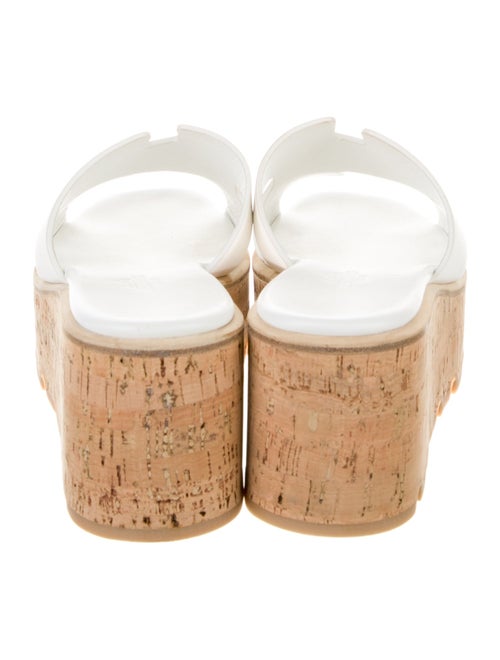 Hermès Eze 30 H Logo Slides