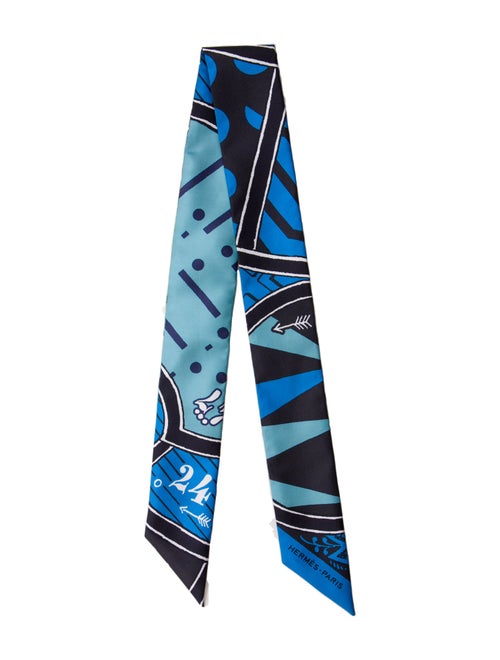 Hermès Jeu de Soie Uniforme Silk Twilly Scarf