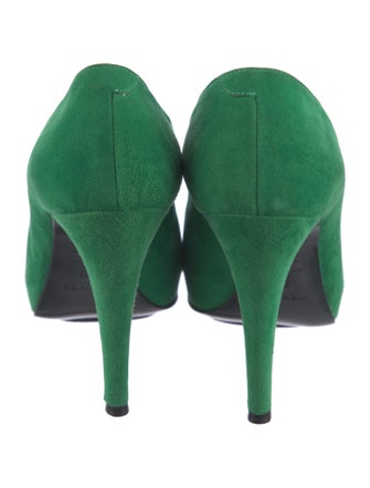 Hermès Suede Pumps