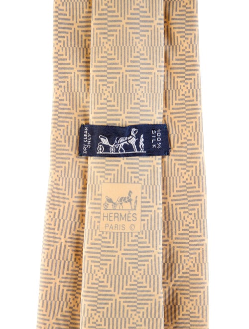 Hermès Pattern Print Tie
