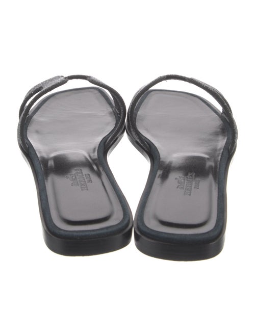 Hermès Oran H Logo Slides