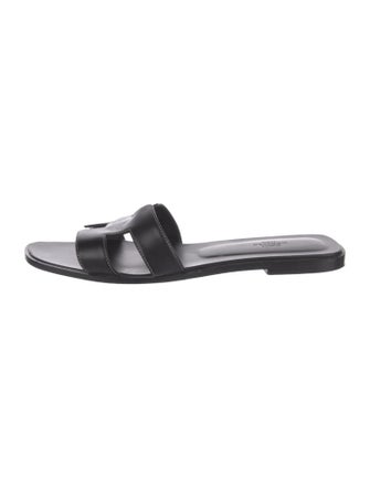 Hermès Oran H Logo Slides