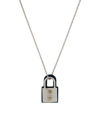 Hermès O'Kelly Pendant Necklace