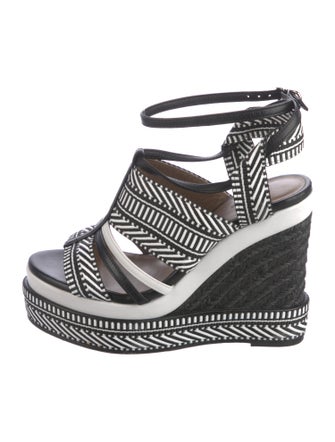 Hermès Striped Leather Trim Embellishment Sandals